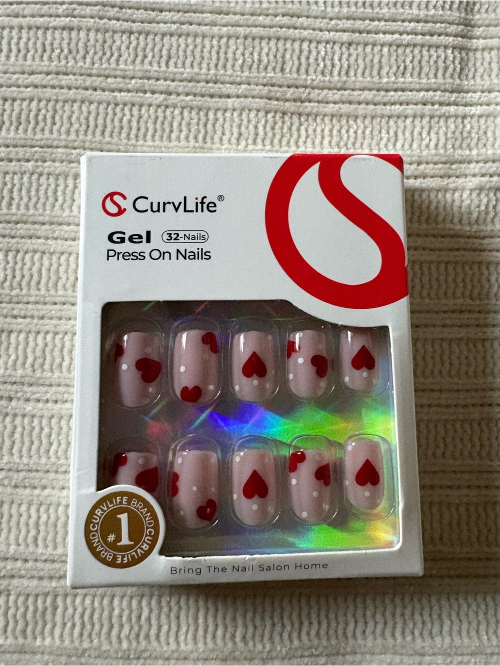 Curvlife Gel Press-On Nails in Nude with Red Hearts